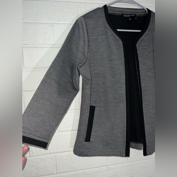 Jones NY women’s blazer S 🫧 - Picture 2 of 8